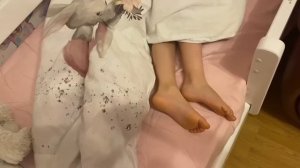 ПРОСПАЛИ В САД! Мила никак не хочет вставать в садик ! Наша любительница поспать