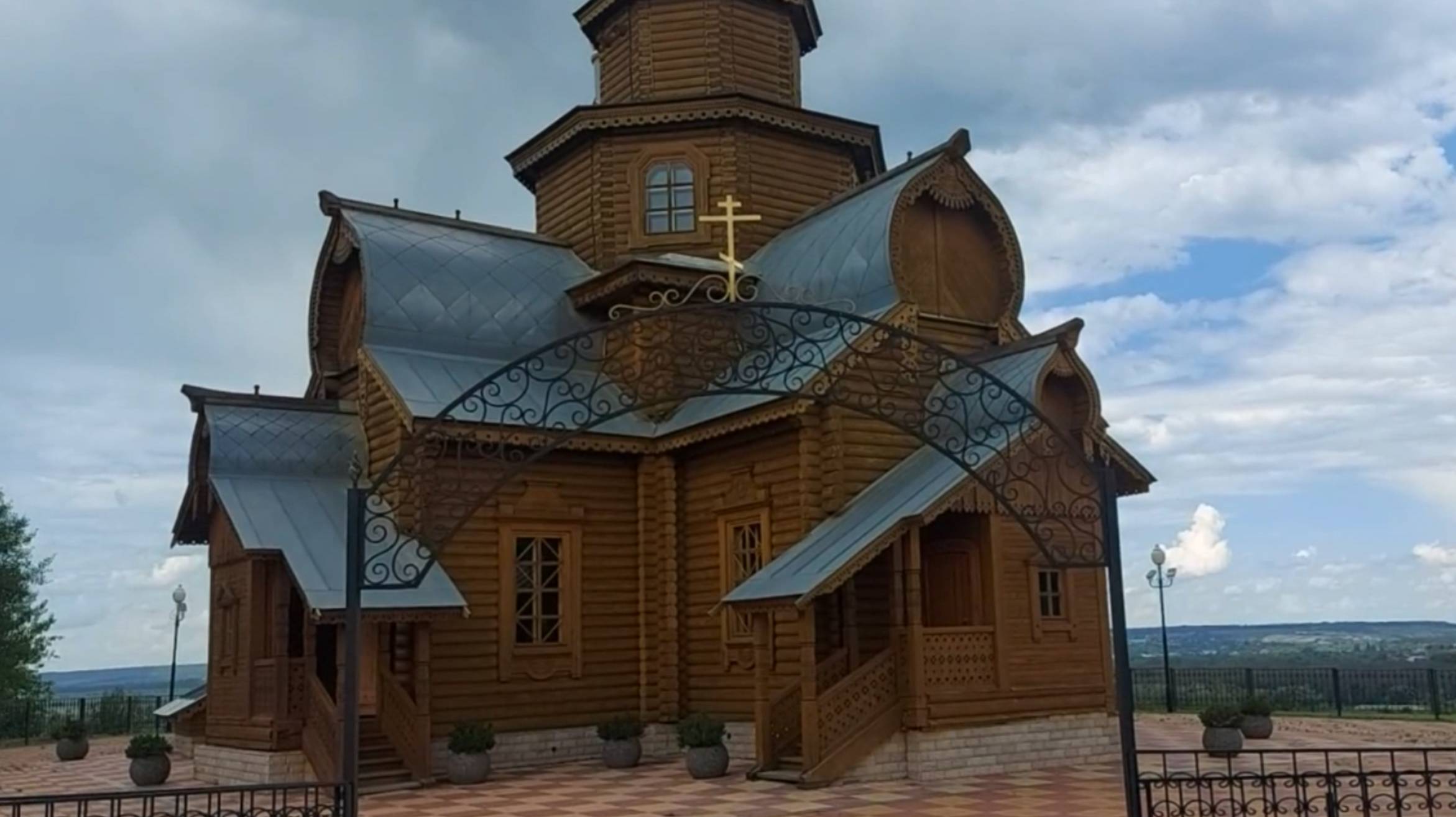 Путешествие по храмам города Валуйки Белгородской области. Показываю их великолепие и красоту