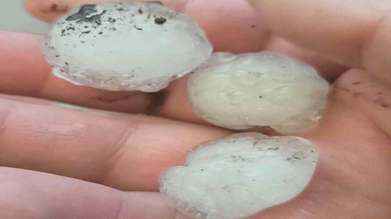 Град и ПОЛИКАРБОНАТ. Первый тест крыши террасы из поликарбоната градом с перепелиной яйцо.