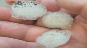 Град и ПОЛИКАРБОНАТ. Первый тест крыши террасы из поликарбоната градом с перепелиной яйцо.