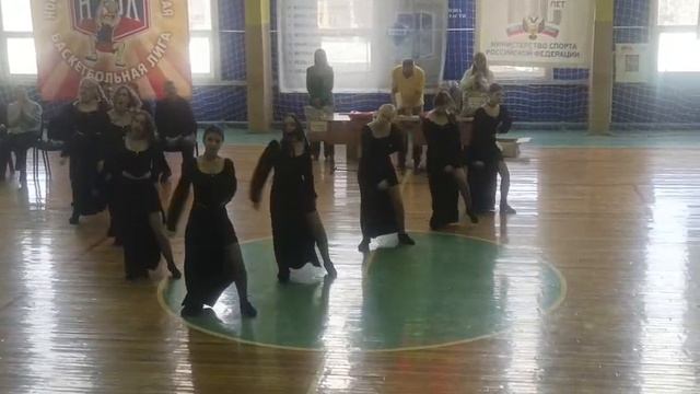 Танцевальный коллектив "AzART" - Покер Фэйс (атлант) .mp4 смотреть онлайн