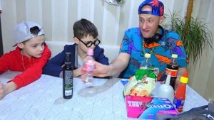 КАК ОТУЧИТЬ УЧИТЕЛЯ ЗАБИРАТЬ СЛАДОСТИ?/HOW TO WEAN THE TEACHER TO TAKE SWEETS?