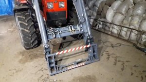 Погрузчик фронтальный METAL FACH T-229 на тракторе Беларусь 952.3