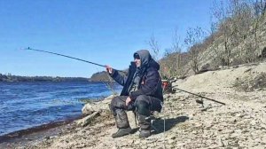 Синец подошёл.Ловим Леща и Синца на фидер.