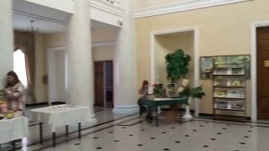 ДК им. Кирова."Красная Горка". Хор воскресной школы.Картины местных художников и рисунки детей.