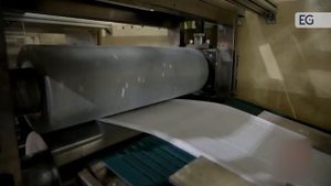 Видео работы линии для производства пелёнок для животных DNW CD-300SV