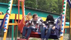 Девочка потеряла сознание на аттракционе в Петрозаводске. ВИДЕО, 28 июня 2015