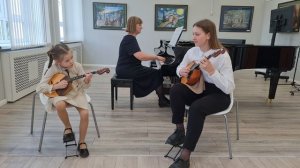 Ах, вы сени. Русск.нар. песня( Кузнецова Н. В. и Алемасова Розалина 2кл. -домра, Г. В. Бажал-ф-но)