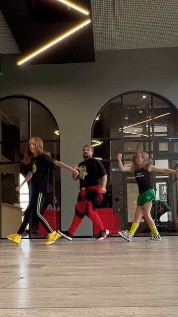 Drop - Connor Price Trend| #shorts Dance by Kolya Korolev & Liza & Sofi смотреть онлайн