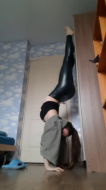 💪🏻стойка на руках смотреть онлайн