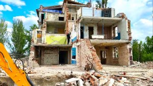 Югорчане продолжают восстанавливать знаковый дом в Авдеевке