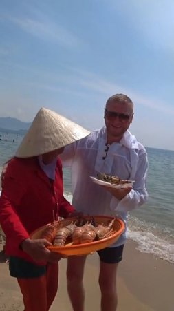 Вьетнам - море -омары.