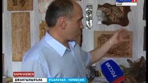 Дахир Эльканов - выставка в библиотеке города Карачаевске на Карачаевском языке