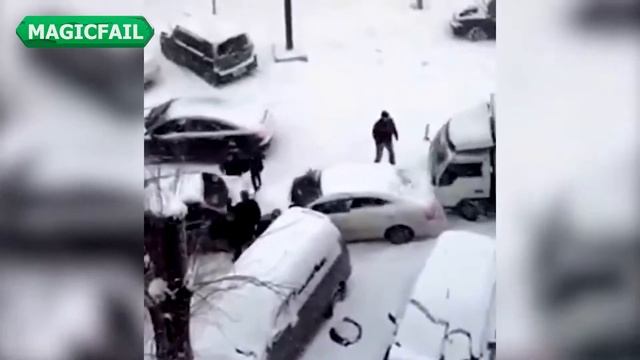 ЖЕСТЬ! Что делает погода с людьми - С Природой Шутки плохи