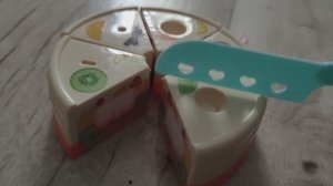 соединяем кусочки детского тортика на липучках для малышей, детские развивающие игры