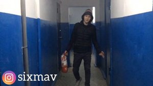 Скинул огнетушитель с крыши|sixmav
