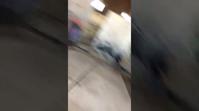 Заброшенное здание с граффити
