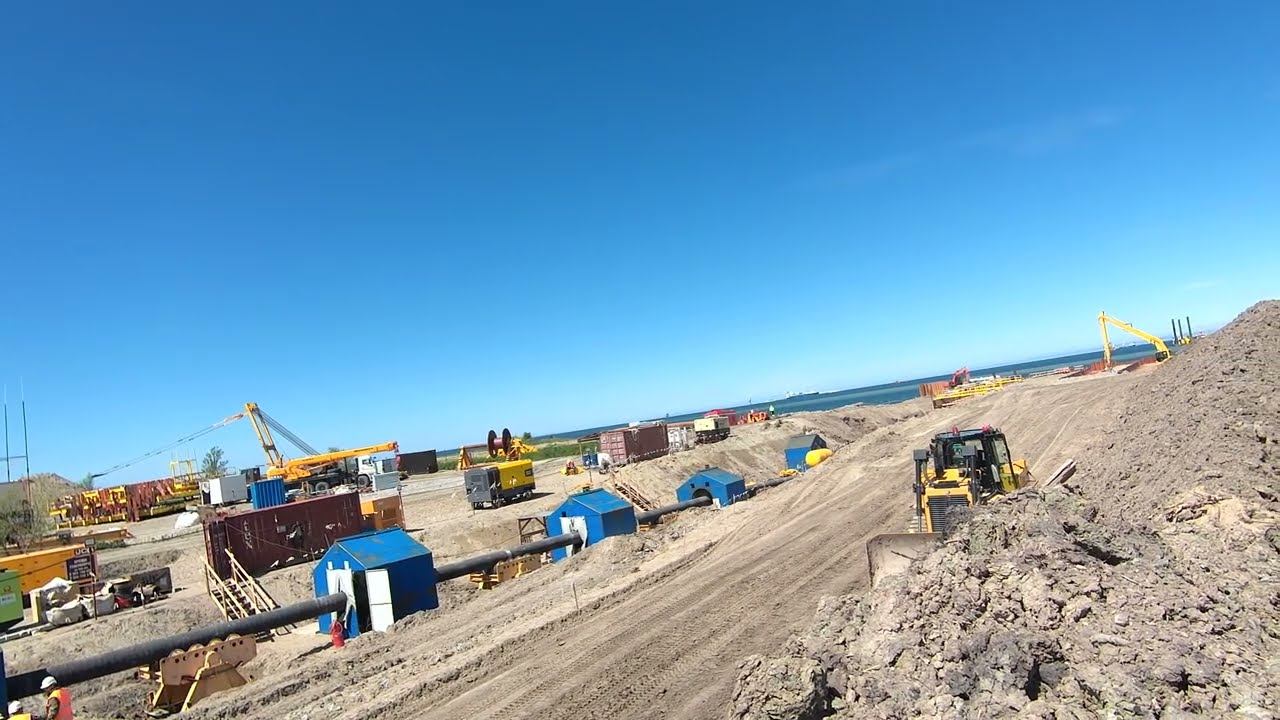 ПРОТЯЖКА НЕФТЯНОЙ ТРУБЫ.ПЕРЕХОД ЗЕМЛЯ-МОРЕ