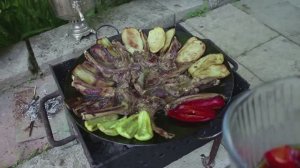 Садж на углях по-Азербайджански - Бараньи ребрышки с овощами