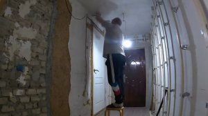 ЖИВЕМ В ДЕРЕВНЕ!!РЕМОНТ В ДОМЕ!!БЬЮ ШРОБЫ ПОД ОБРЕШЕТКУ ДЛЯ ЛАМИНАТА!!