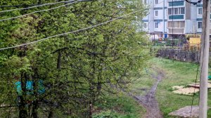 весенний снег в деревне, жизнь в деревне, снег идёт весной, деревенский уют