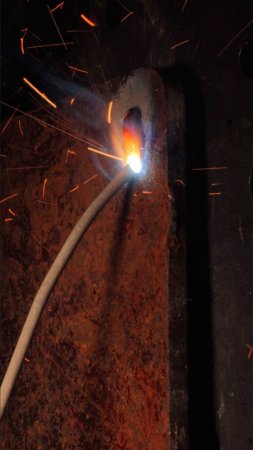 Сварка рутиловым электродом профиль и ржавый металл #сварка #welding
