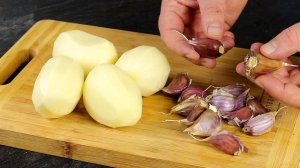 Картошку с чесноком не ЖАРЬТЕ! Я всегда буду так готовить! Скупил всю картошку и готовлю третий день