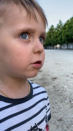 Гриша пробует квас впервые . 08.2020