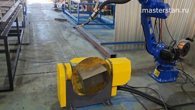 Робот сварщик "MS-1500" смотреть онлайн