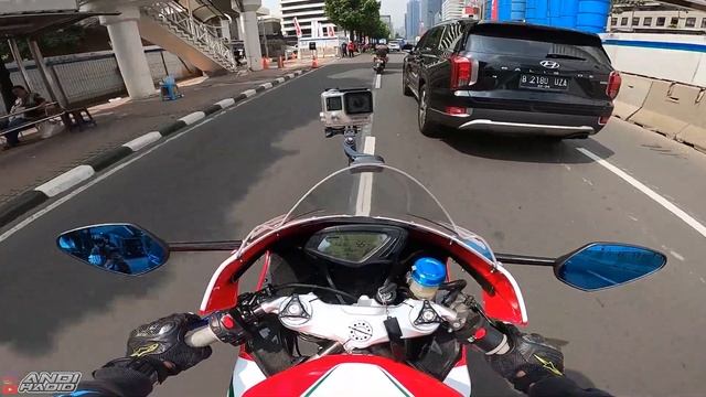 MOGE BARBAR ADU MEKANIK DI JALAN | ZX636 VS MV AGUSTA VS ZX6R смотреть онлайн