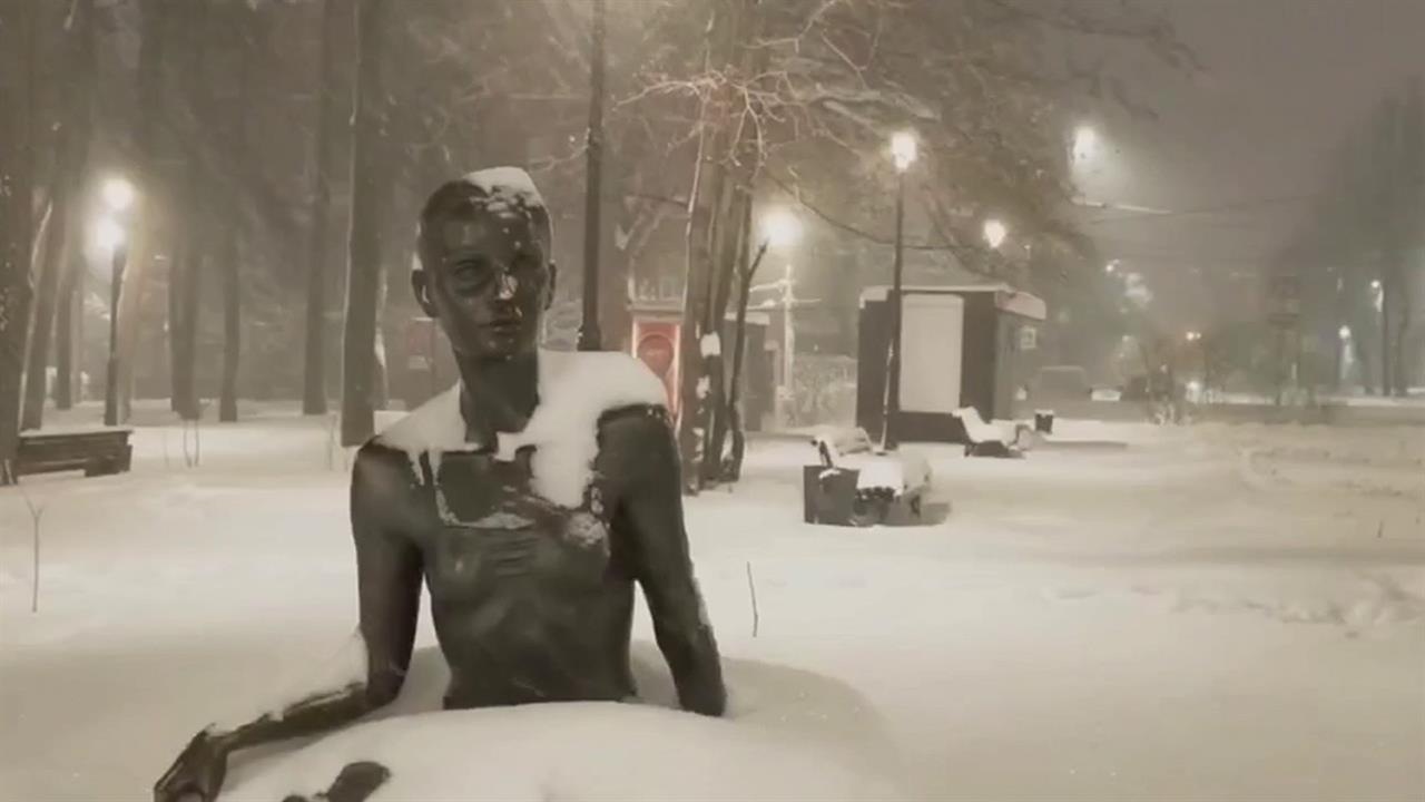 Второй день в Перми не прекращается снегопад