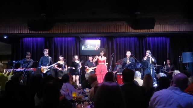 Iliana Sanchez и Ритмы Гаваны - I Will Survive (Diana Ross Cover). 07.01.2024 смотреть онлайн