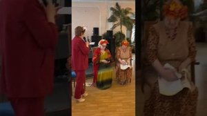 Три девицы вечерком...