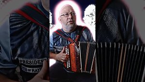 Любимая.Гармонь. Ю.Антонов. Последний хит !!!.mp4