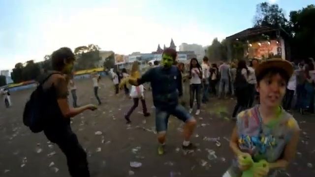 Фестиваль красок в Саратове смотреть онлайн