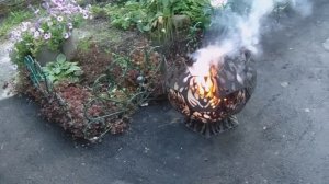 Работаем на своем участке и Греемся у Самодельной Костровой Чаши.