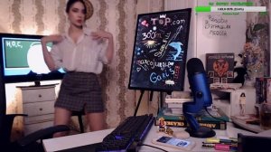 twitch.tv/watrush_ka ЕВА ТАНЦУЕТ ДЛЯ БРАТВЫ