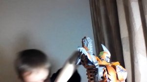 Обзор на трансформера Гримлока