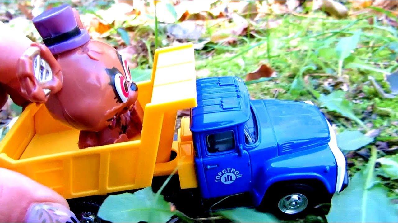 Кража подъемного крана и самосвала. Фредди и Чика. Видео для детей смотреть онлайн