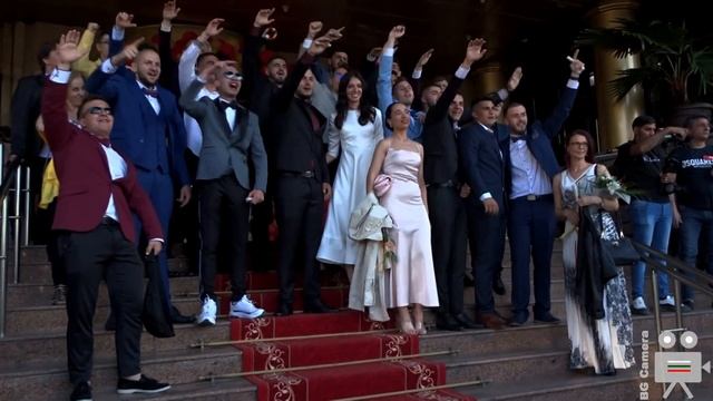 Абитуриенти Abiturienti - Абитуриентски бал Професионални Гимназии Ана Май и Малчика Пловдив смотреть онлайн