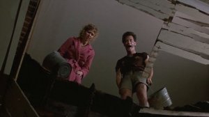 Том Хэнкс смеётся над проблемами.