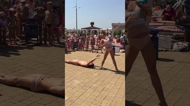 Гавайская вечеринка Аквапарк Одесса смотреть онлайн