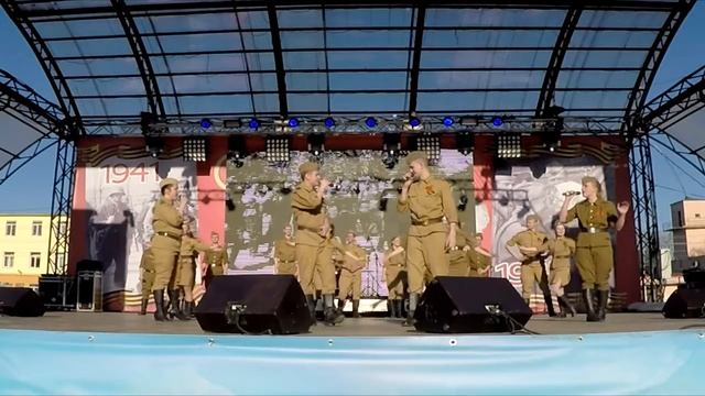 Н.Митрофанов и Ю.Гущин - Давно мы дома не были