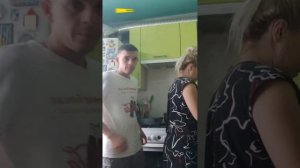 4 shorts в одном видео. 1)Двойка. 2)Пивозавры поймут. 3)Нужный совет для родителей. 4)Мужской долг.