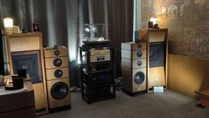 Выставка Аудио Саммит 2025. Играют акустические системы Squaring'21, через усилитель Biggi А.Трусова