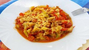 Брокколи с перцем и помидорами под сыром