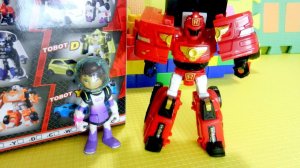 Робот - Трансформер. Видео с игрушками. Тобот R - игрушка