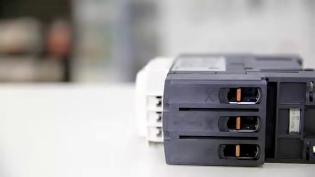 Schneider: Linha Tesys D смотреть онлайн