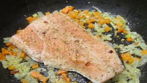 Рыба с рисом в мультиварке