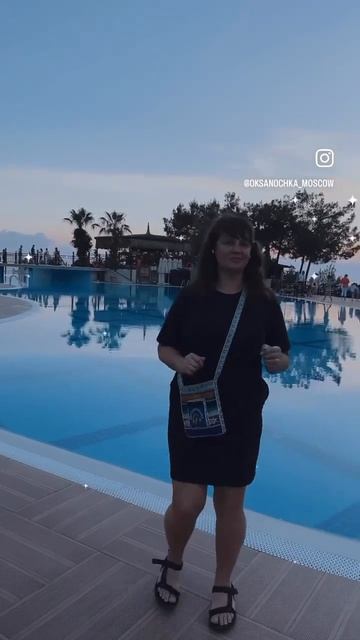 Потанцуем в Отеле Utopia World 5* смотреть онлайн